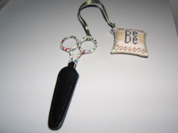 Glory Bee Scissor fob/Gingher collectable scissors